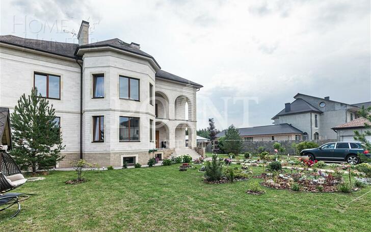 2-этажный коттедж 750 м² с отделкой