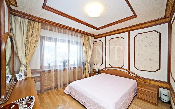 2-этажный коттедж 580 м² с отделкой