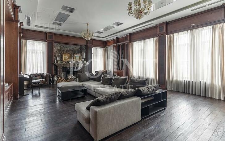 2-этажный коттедж 550 м² с отделкой
