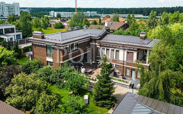 2-этажный коттедж 550 м² с отделкой