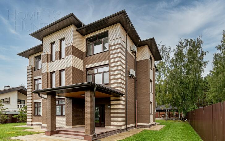 3-этажный коттедж 467 м² с отделкой