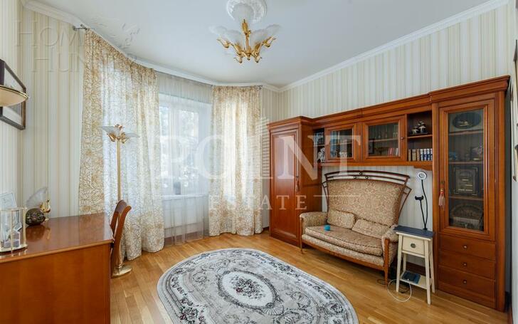 2-этажный коттедж 300 м² с отделкой