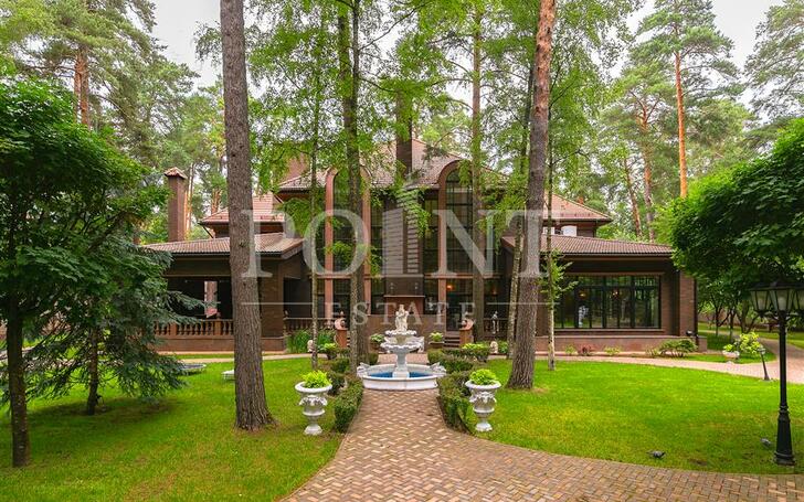 2-этажный коттедж 1 400 м² с отделкой