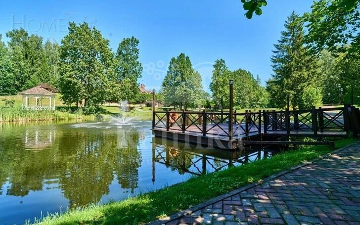 2-этажный коттедж 945 м² без отделки