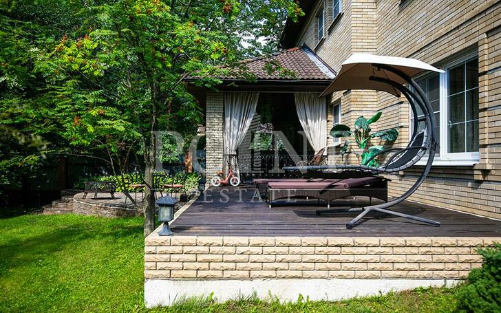 2-этажный коттедж 300 м² с отделкой