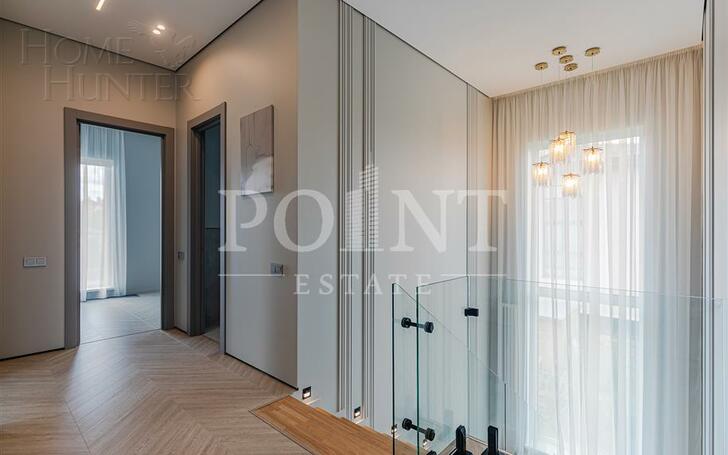 2-этажный коттедж 250 м² с отделкой