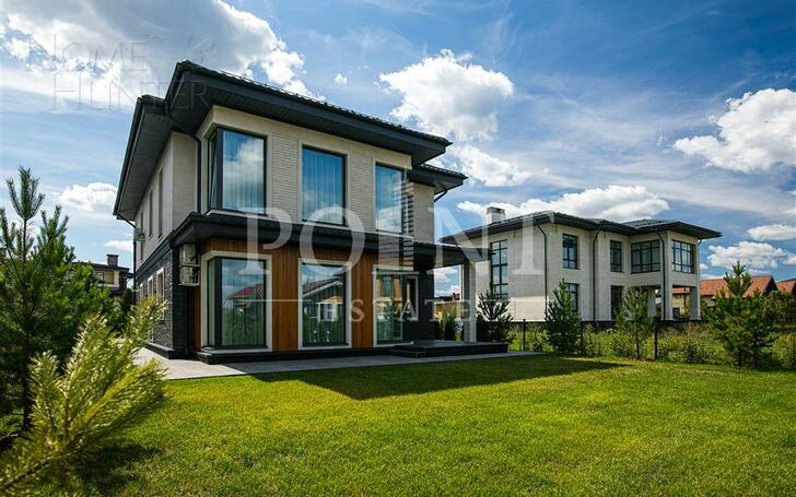 2-этажный коттедж 250 м² с отделкой