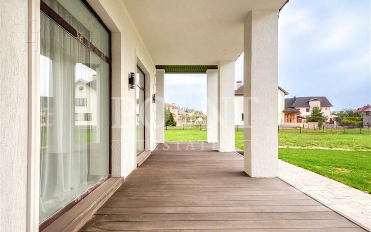 2-этажный коттедж 440 м² с отделкой