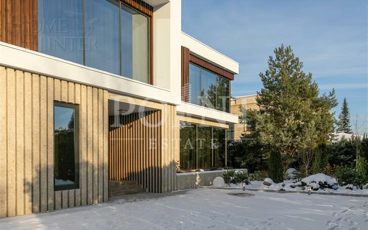 2-этажный коттедж 800 м² с отделкой