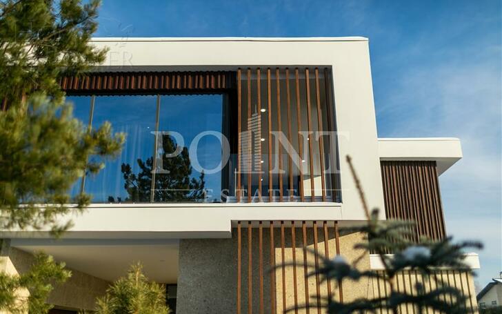 2-этажный коттедж 800 м² с отделкой