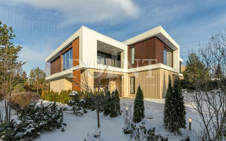 2-этажный коттедж 800 м² с отделкой
