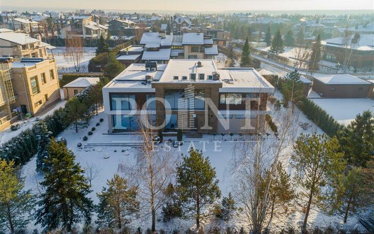 2-этажный коттедж 800 м² с отделкой