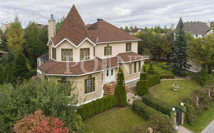 2-этажный коттедж 400 м² с отделкой
