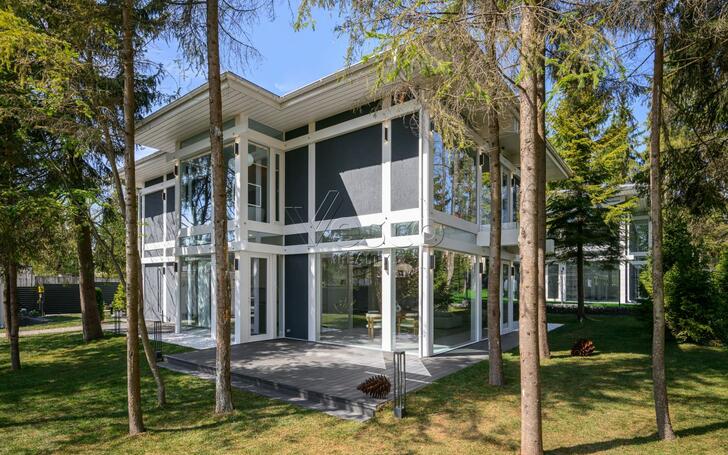 2-этажный коттедж 294 м² с отделкой