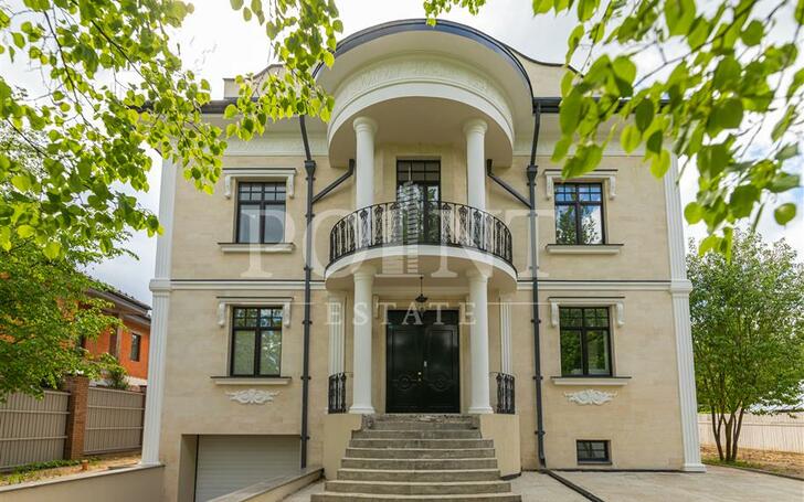 2-этажный коттедж 931.2 м² с отделкой
