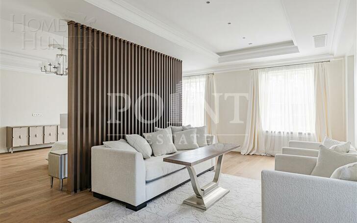 3-этажный коттедж 1 900 м² с отделкой