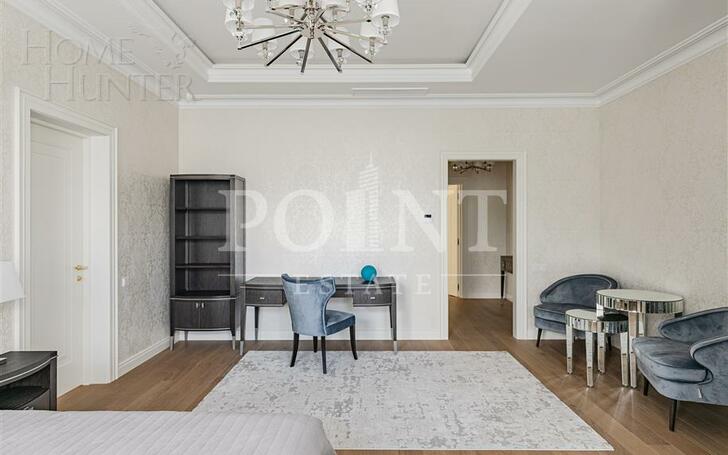 3-этажный коттедж 1 900 м² с отделкой