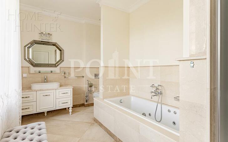3-этажный коттедж 1 900 м² с отделкой