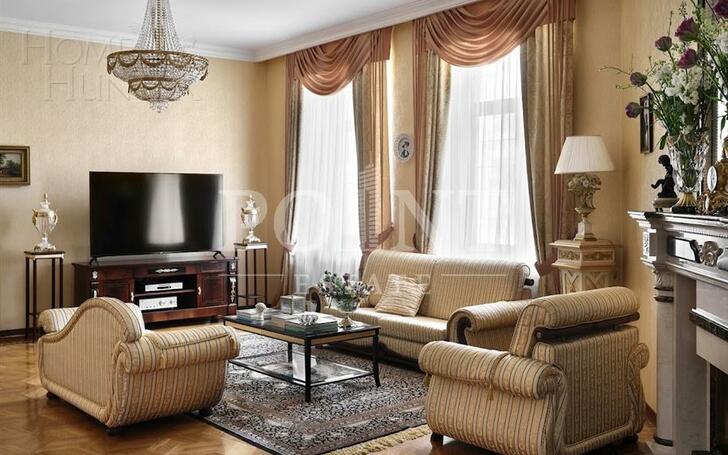 2-этажный коттедж 1 100 м² с отделкой