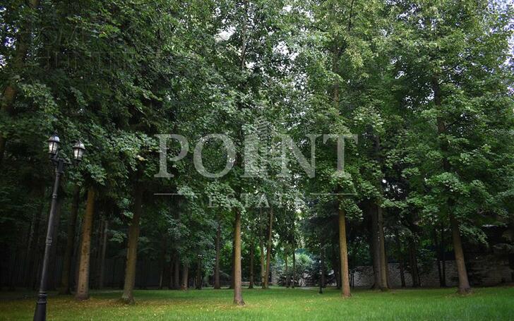2-этажный коттедж 1 100 м² с отделкой