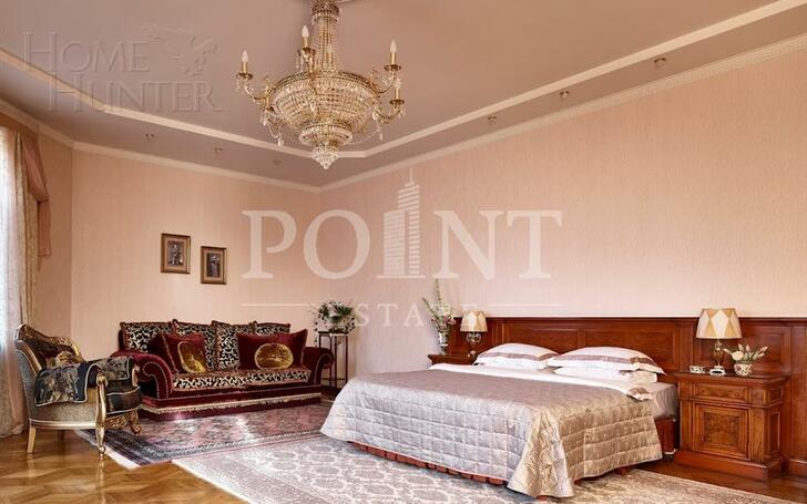 2-этажный коттедж 1 100 м² с отделкой