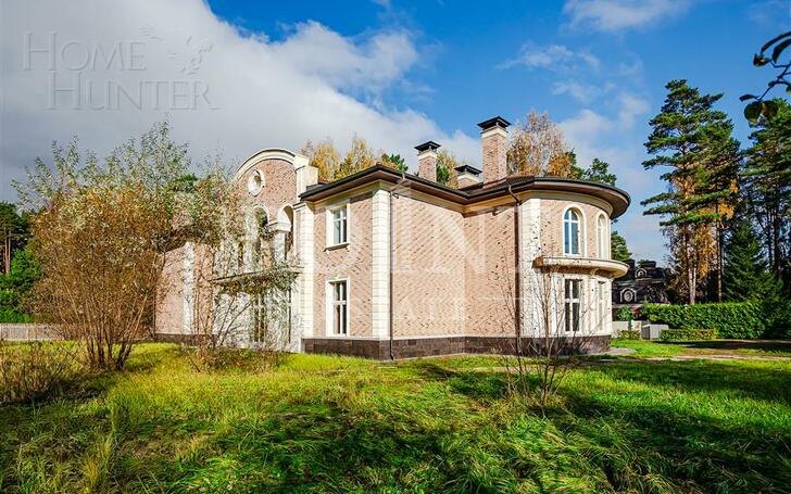 2-этажный коттедж 1 289 м² без отделки