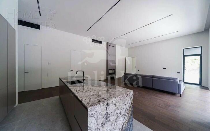 2-этажный коттедж 500 м² с отделкой