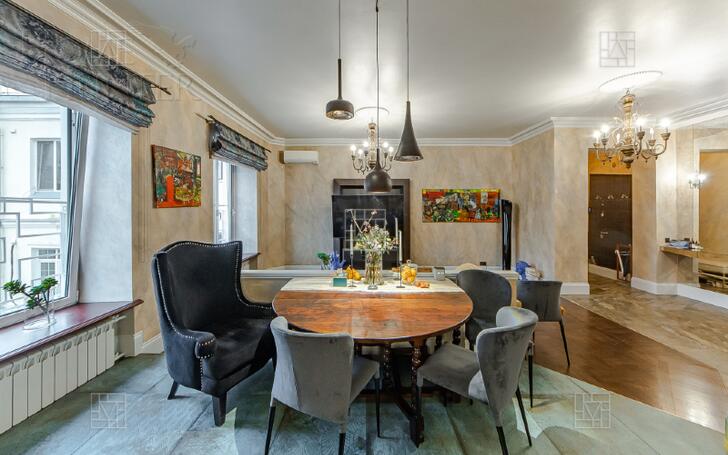 4-КОМН. КВАРТИРА С ОТДЕЛКОЙ 137 М² НА 4 ЭТАЖЕ