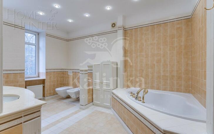 3-этажный коттедж 700 м² с отделкой
