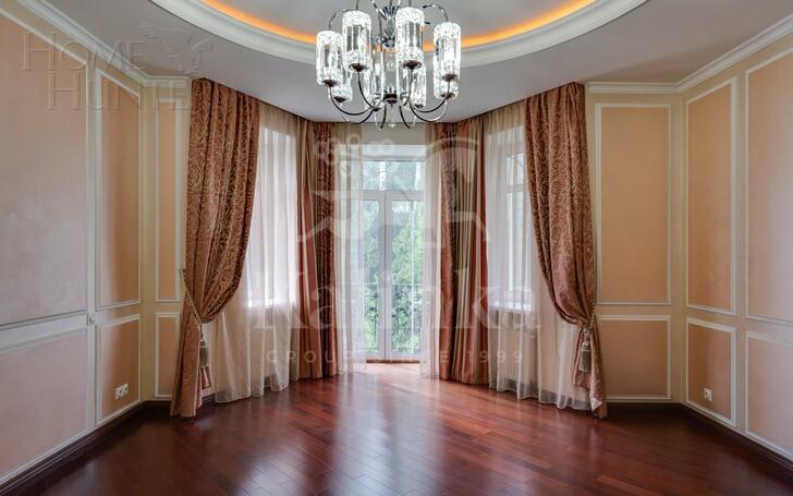 3-этажный коттедж 700 м² с отделкой
