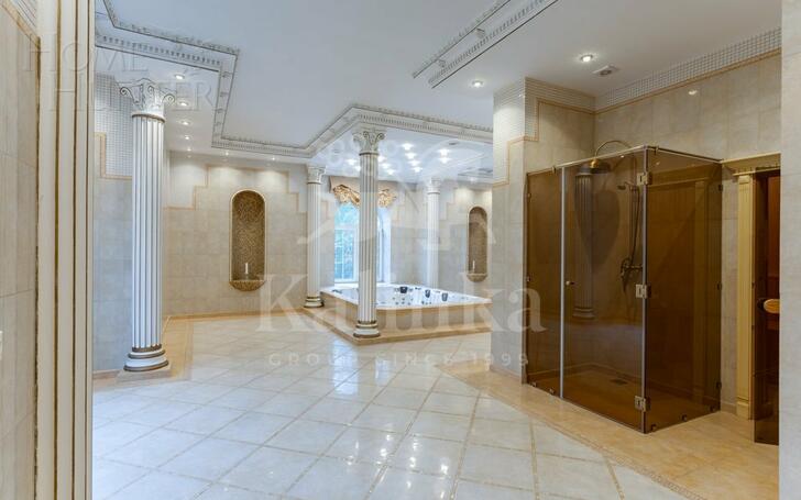 3-этажный коттедж 700 м² с отделкой