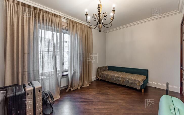 4-КОМН. КВАРТИРА С ОТДЕЛКОЙ 137 М² НА 4 ЭТАЖЕ