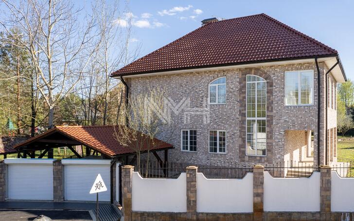 2-этажный коттедж 427 м² без отделки
