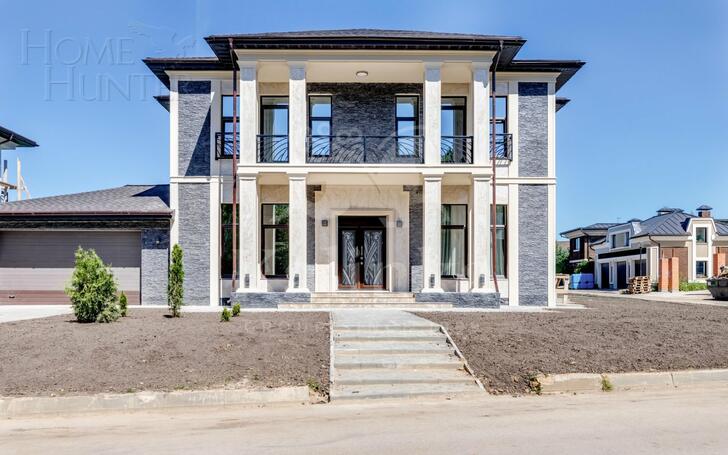 2-этажный коттедж 400 м² с отделкой