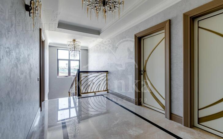 2-этажный коттедж 400 м² с отделкой