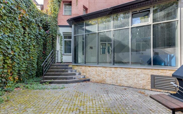 2-этажный таунхаус 680 м² с отделкой