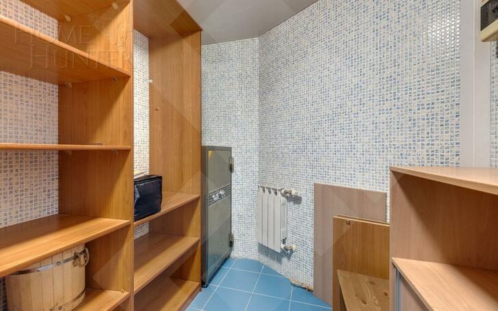 2-этажный таунхаус 680 м² с отделкой