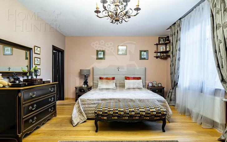 3-этажный коттедж 400 м² с отделкой