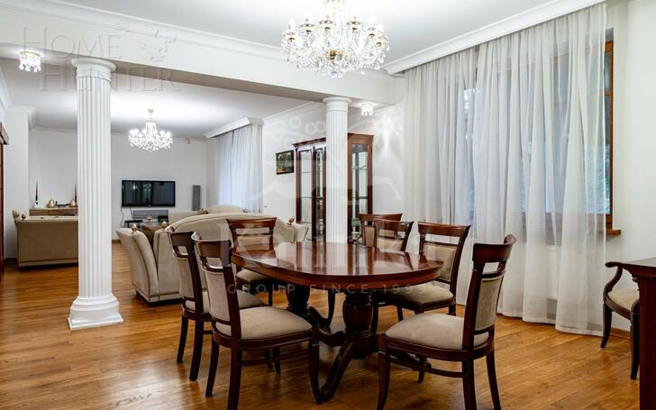 3-этажный коттедж 400 м² с отделкой