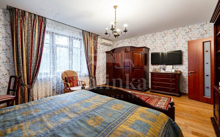 3-этажный коттедж 400 м² с отделкой