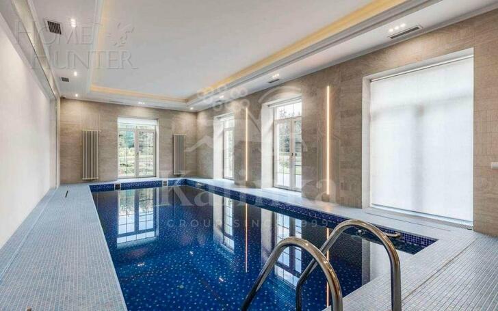 2-этажный коттедж 1 063 м² с отделкой