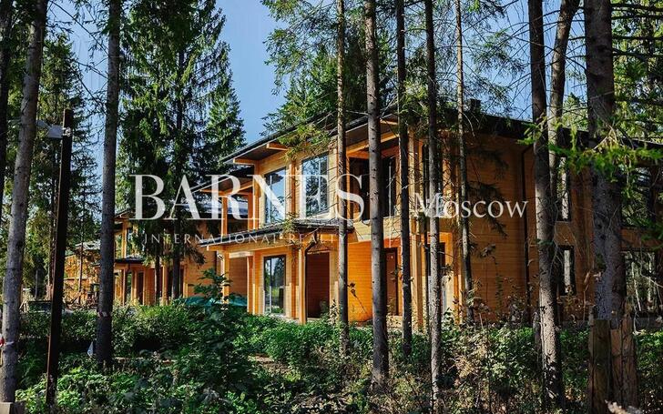 2-этажный коттедж 450 м² с отделкой