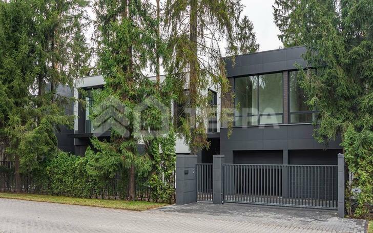2-этажный коттедж 1 050 м² без отделки