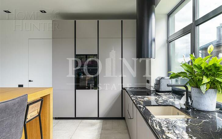 2-этажный коттедж 450 м² с отделкой