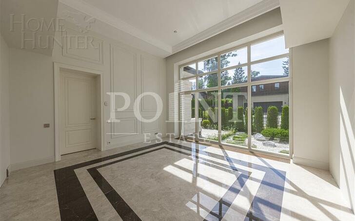 2-этажный коттедж 700 м² с отделкой