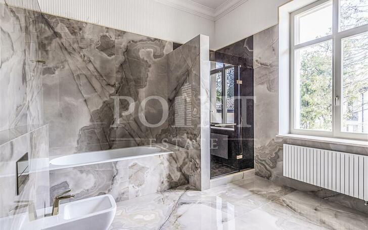 2-этажный коттедж 700 м² с отделкой