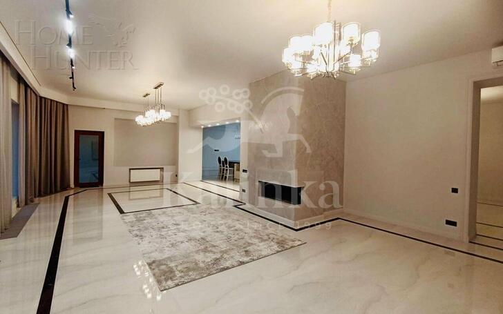 2-этажный коттедж 1 120.4 м² с отделкой