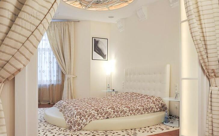 3-КОМН. КВАРТИРА С ОТДЕЛКОЙ 125 М² НА 4 ЭТАЖЕ