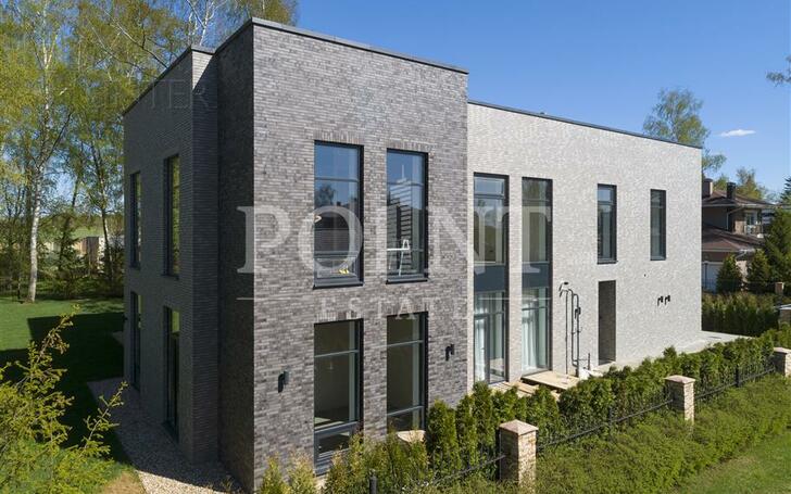2-этажный коттедж 700 м² с отделкой