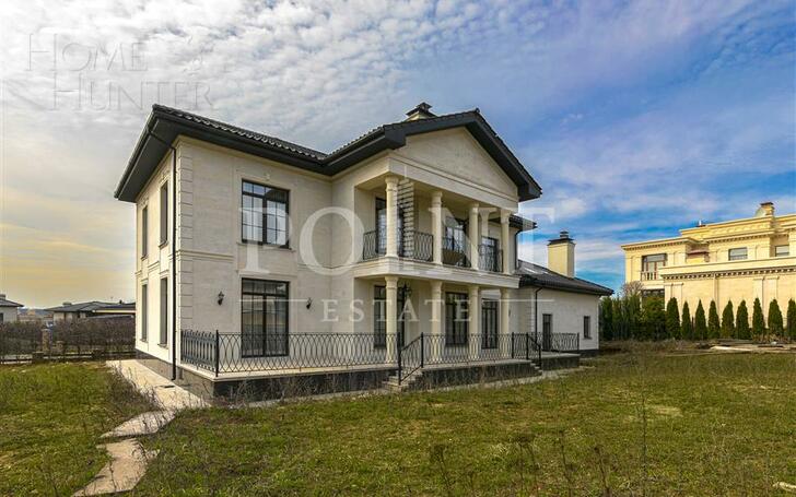 2-этажный коттедж 730 м² с отделкой